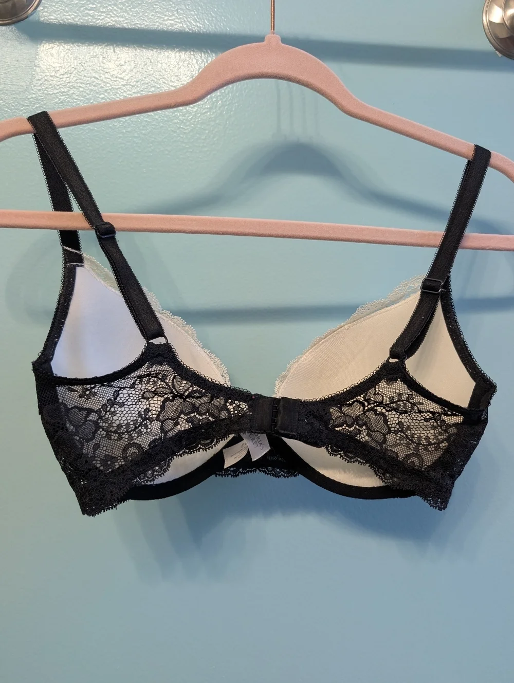 Victoria's Secret Two-Tone Lace Plunge Bra — Black & White